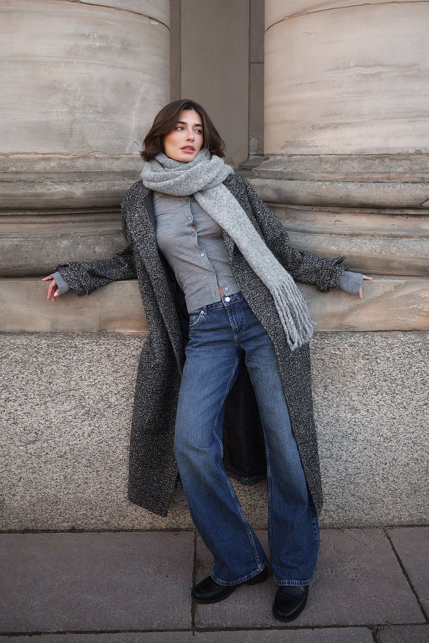 Women Low Waist Jeans – Trendy Low-Rise Hip-Hugger Denim for Pakistan | DENIMS