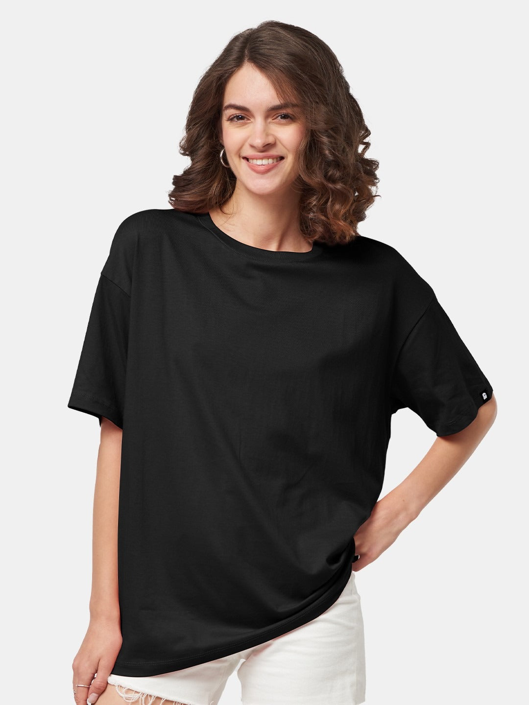 Women Drop-Shoulder Sleeves Oversized T-Shirt – Trendy Casual Wear Pakistan