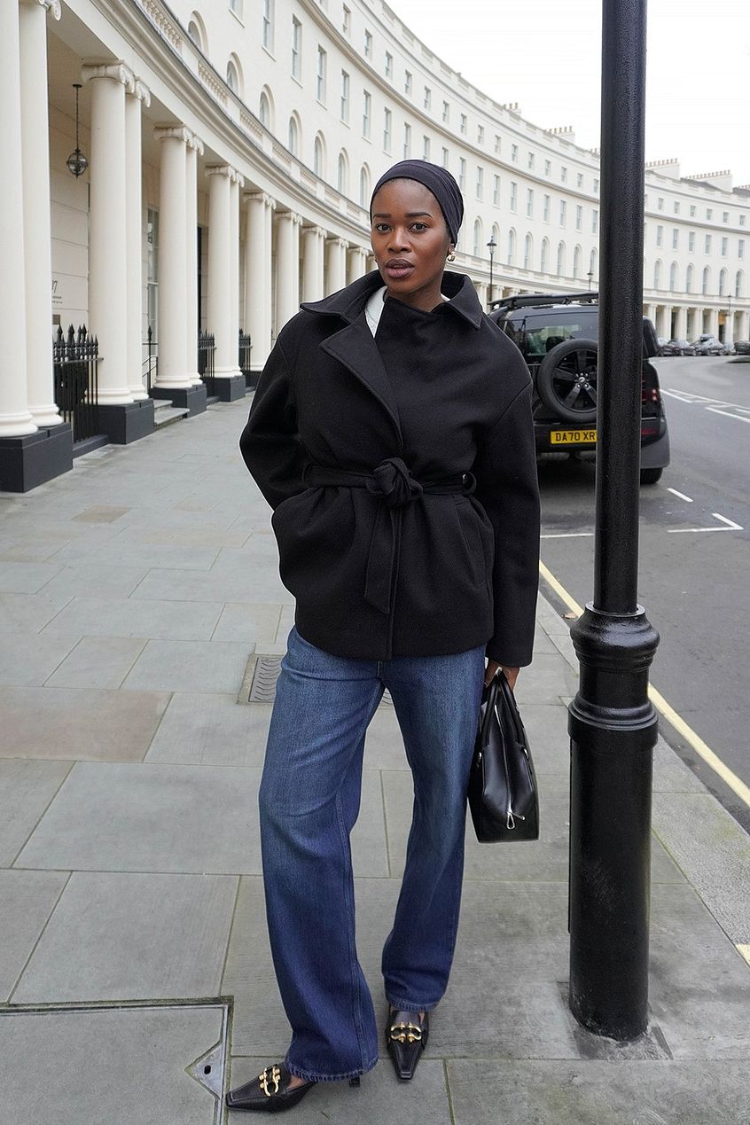 Women Straight High Waist Jeans – Timeless High-Rise Straight Leg Denim for Pakistani Women | DENIMS