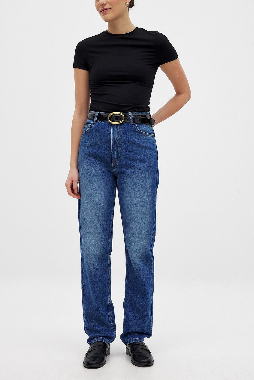 Women Straight High Waist Jeans – High-Rise Straight Leg Denim for Everyday Pakistan | DENIMS