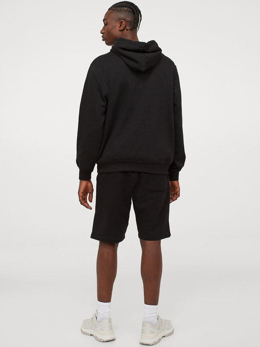 Men Black Relaxed Fit Hoodie – Comfortable Cotton Sweatshirt for Everyday Style in Pakistan | DENIMS