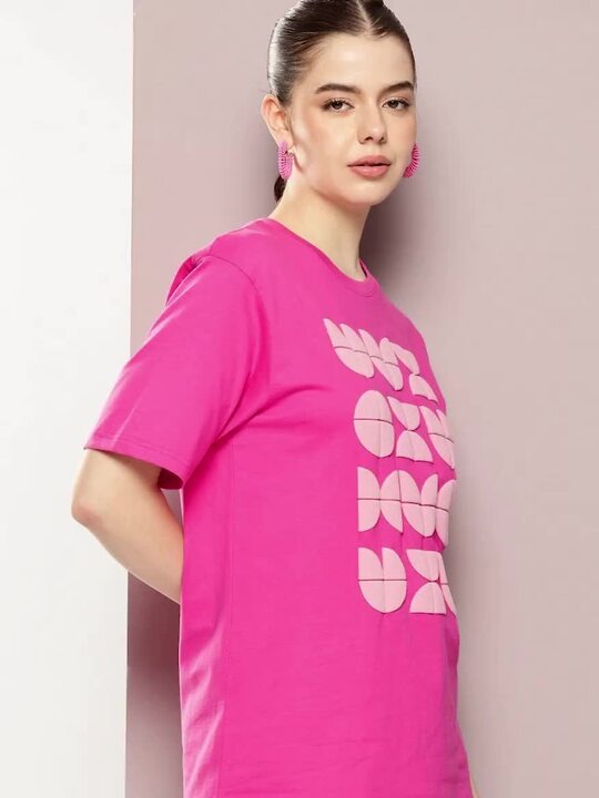 Graphic Printed Relaxed Fit Pure Cotton T-Shirt for Men & Women in Pakistan | Casual Streetwear