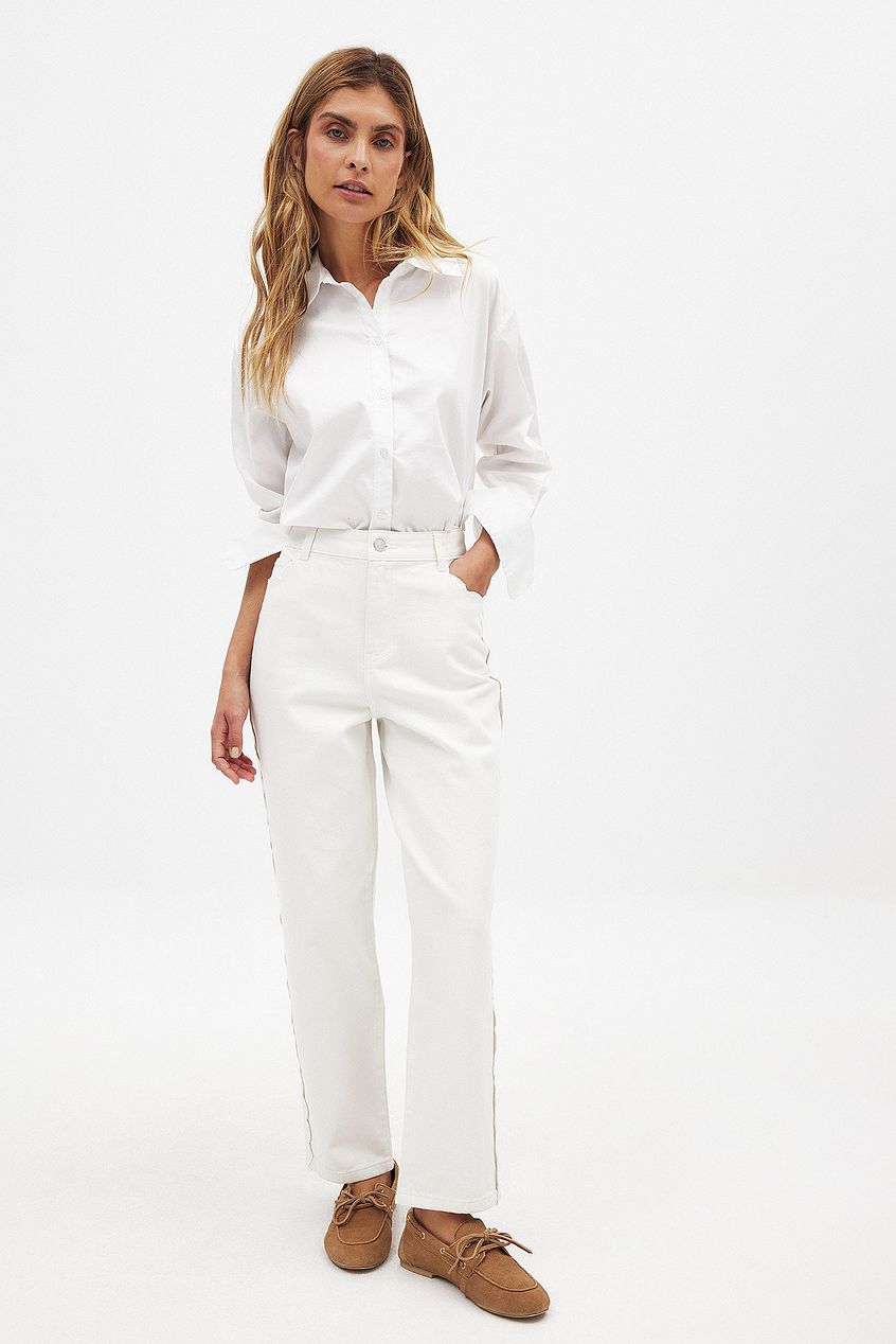 Women Cropped Scallop Detail Denim Jeans – Feminine Scallop Hem, Trendy Cropped Fit | DENIMS