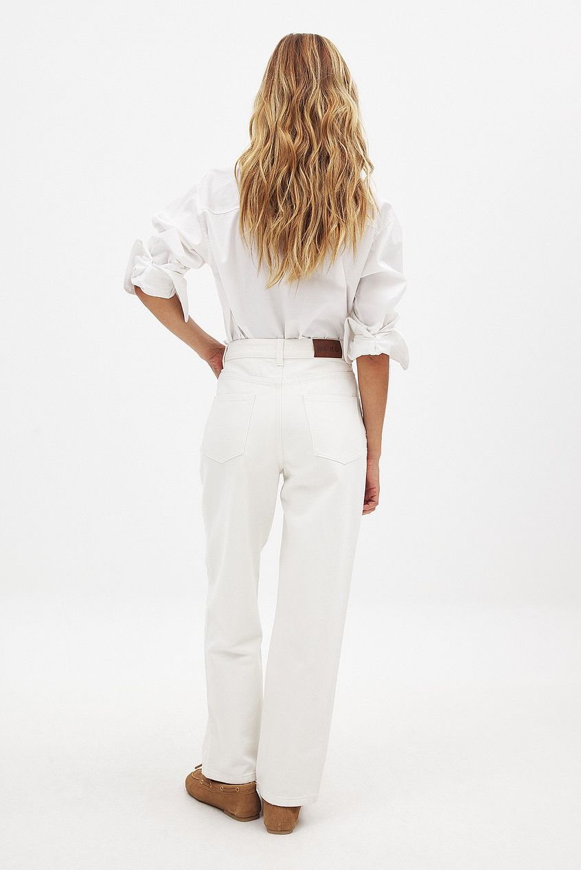 Women Cropped Scallop Detail Denim Jeans – Feminine Scallop Hem, Trendy Cropped Fit | DENIMS