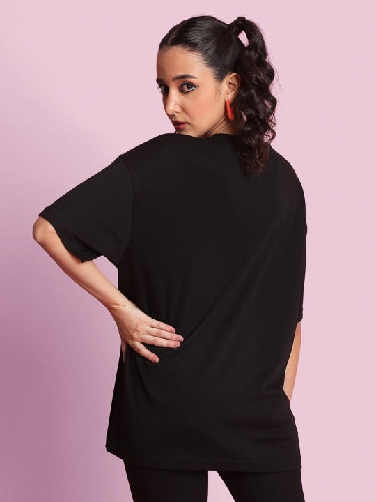 Unisex Graphic Printed Round Neck Cotton T-shirt – Trendy Streetwear for Men & Women in Pakistan | DENIMS