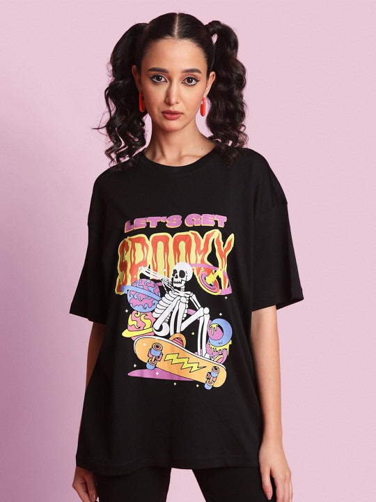 Unisex Graphic Printed Round Neck Cotton T-shirt – Trendy Streetwear for Men & Women in Pakistan | DENIMS