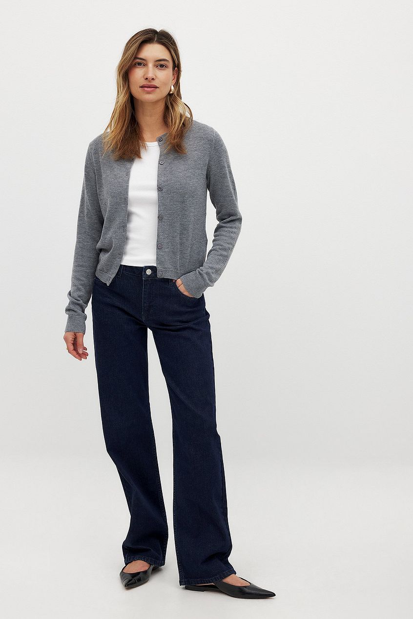 Women Mid Waist Slim Straight Denim – Slim Straight Mid-Rise Jeans for Pakistani Women | DENIMS