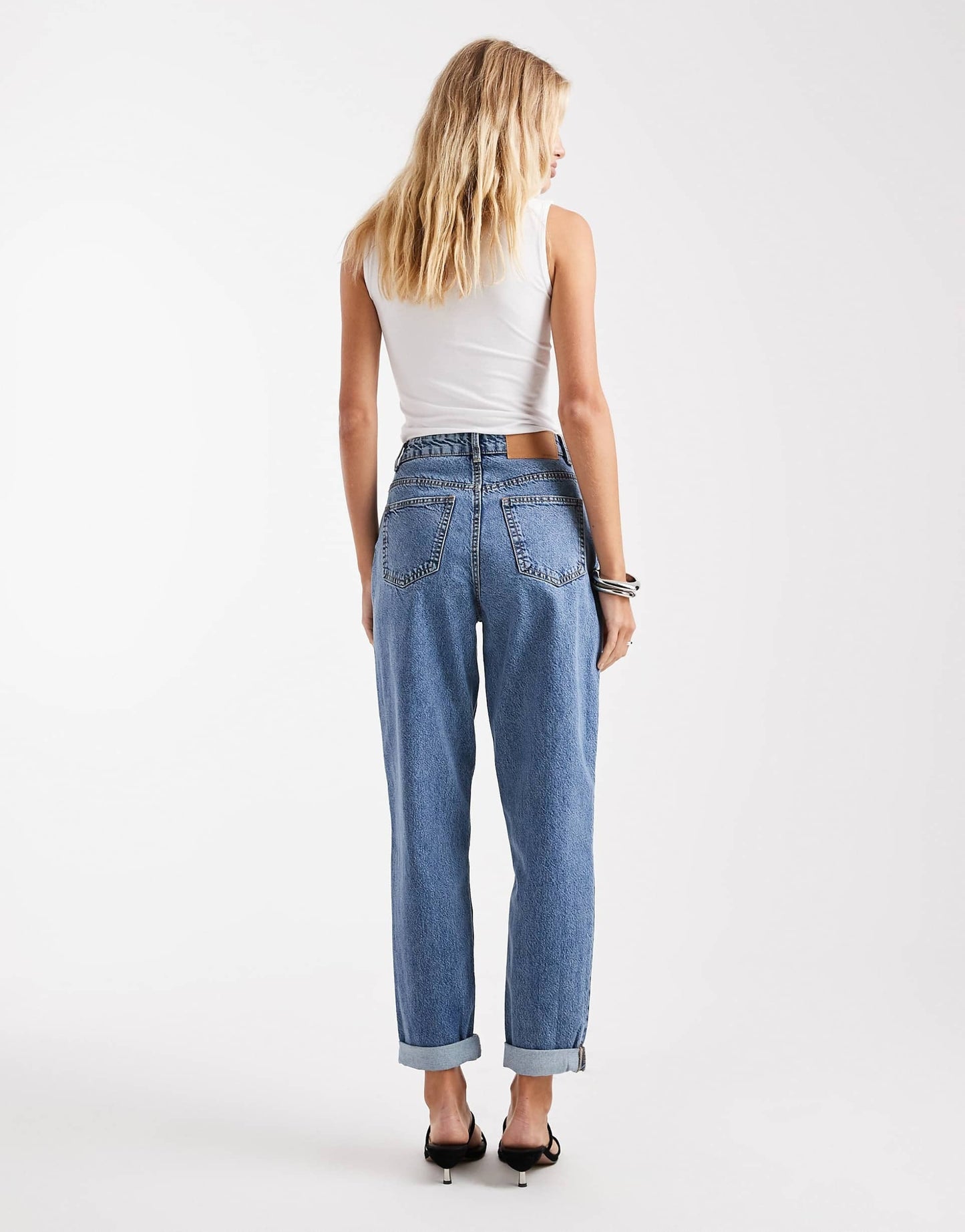 Mom Jeans in Mid Blue – High Waist Vintage Fit Denim for Women in Pakistan | DENIMS