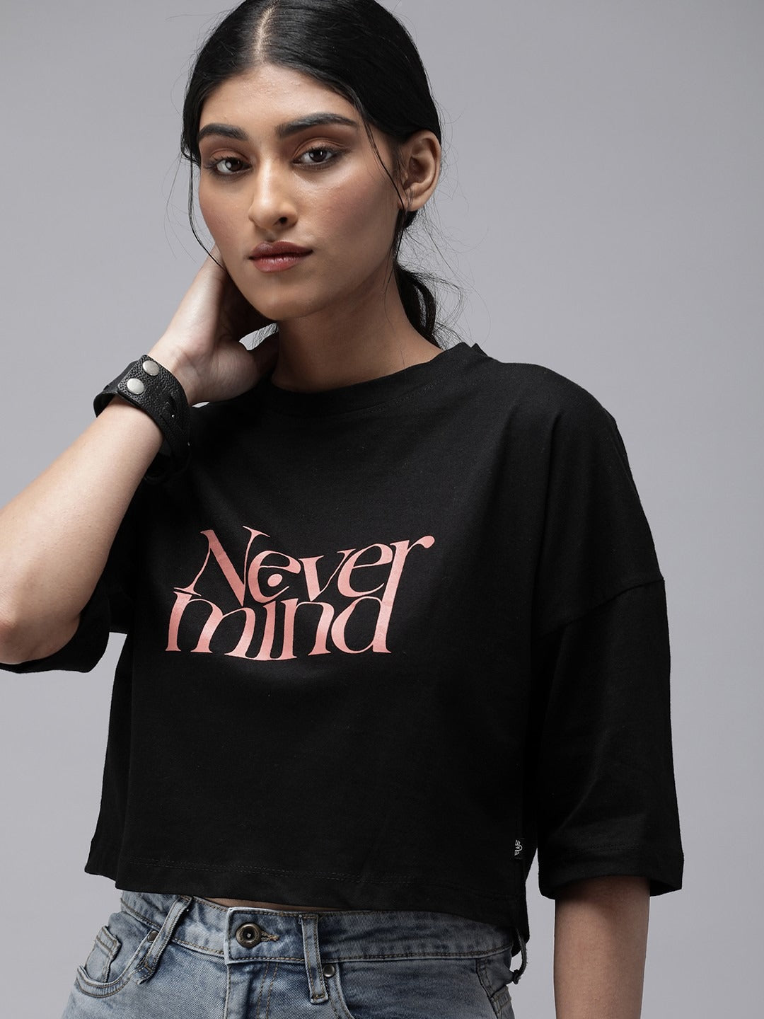 DENIMS Women Black Red Printed Cotton Crop T-Shirt