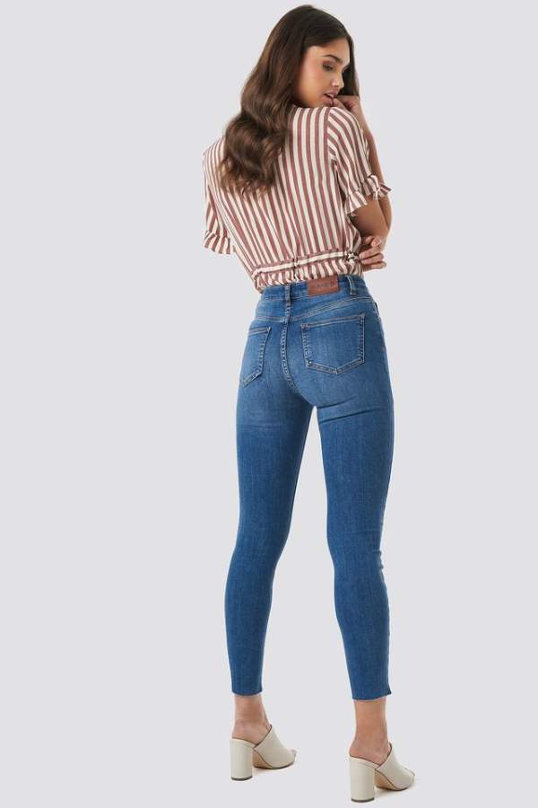 Women Mid-Rise Clean Look Stretchable Cropped Jeans