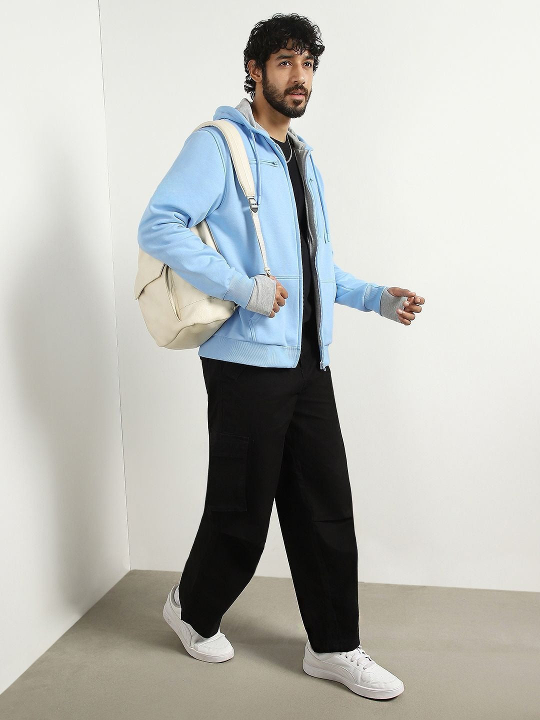 Men Blue Hooded Sweatshirt – Stylish & Comfortable Winter Hoodie in Pakistan