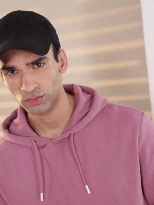 Men Oversized Hooded Sweatshirt – Casual Streetwear Hoodie for Men in Pakistan