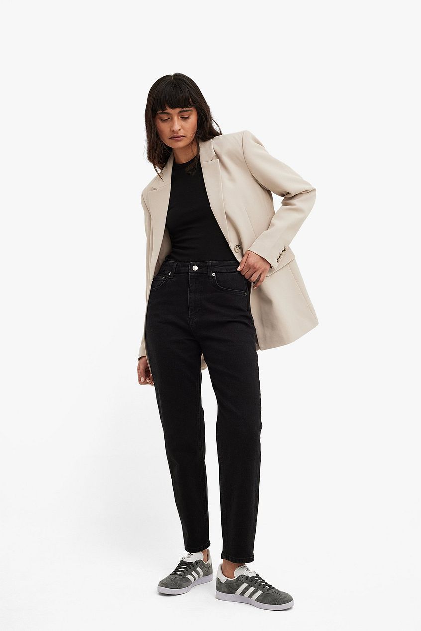 Mom High Waist Jeans for Women – Flattering High-Rise, Vintage Taper & Everyday Comfort in Pakistan | DENIMS