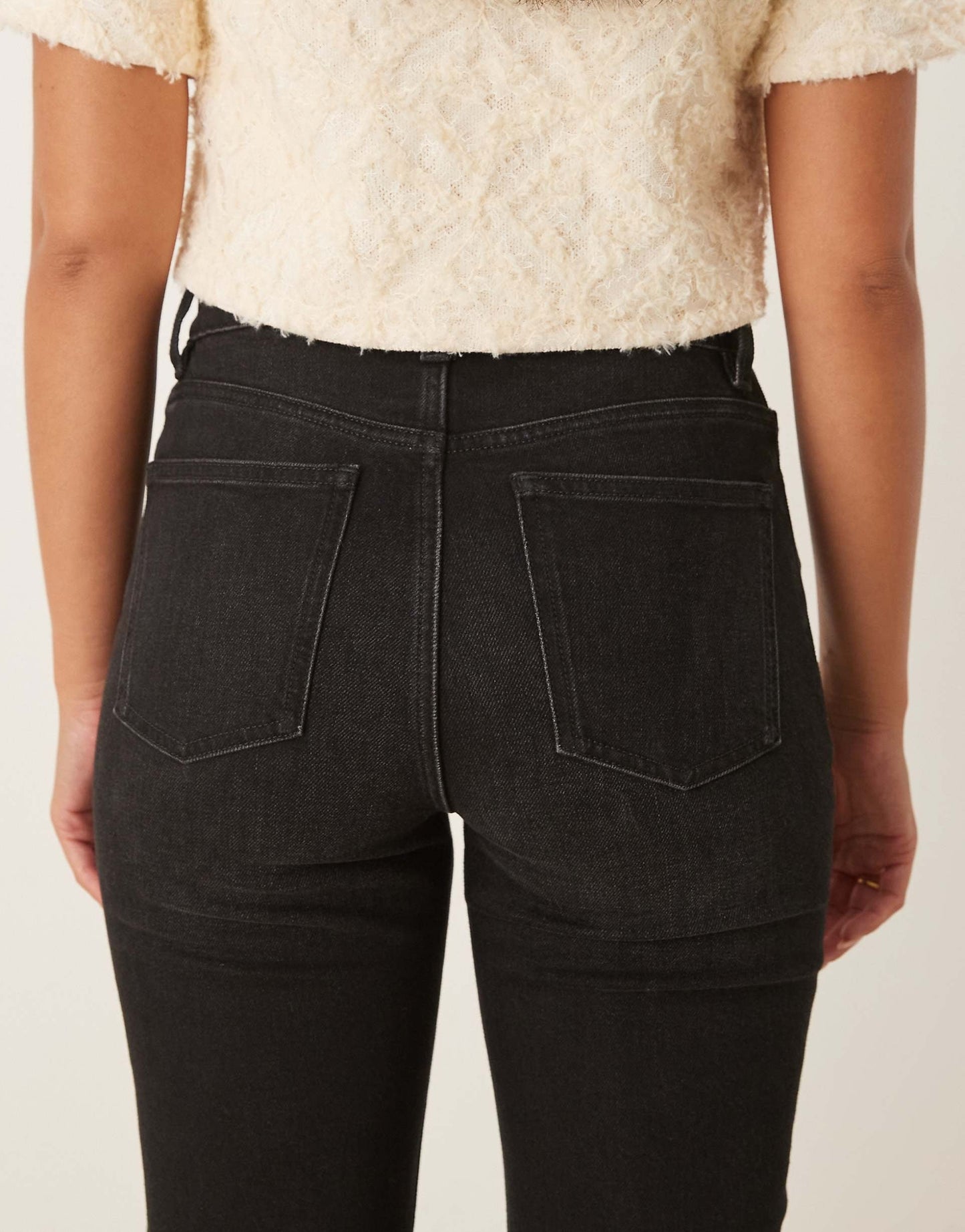 Slim Mom Jeans in Black – Trendy High-Waist Denim for Women in Pakistan | DENIMS