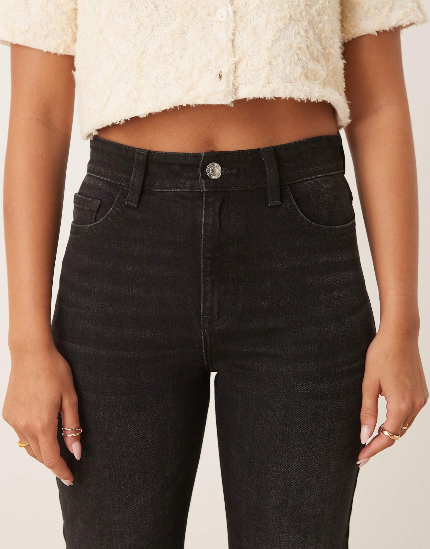 Slim Mom Jeans in Black – Trendy High-Waist Denim for Women in Pakistan | DENIMS