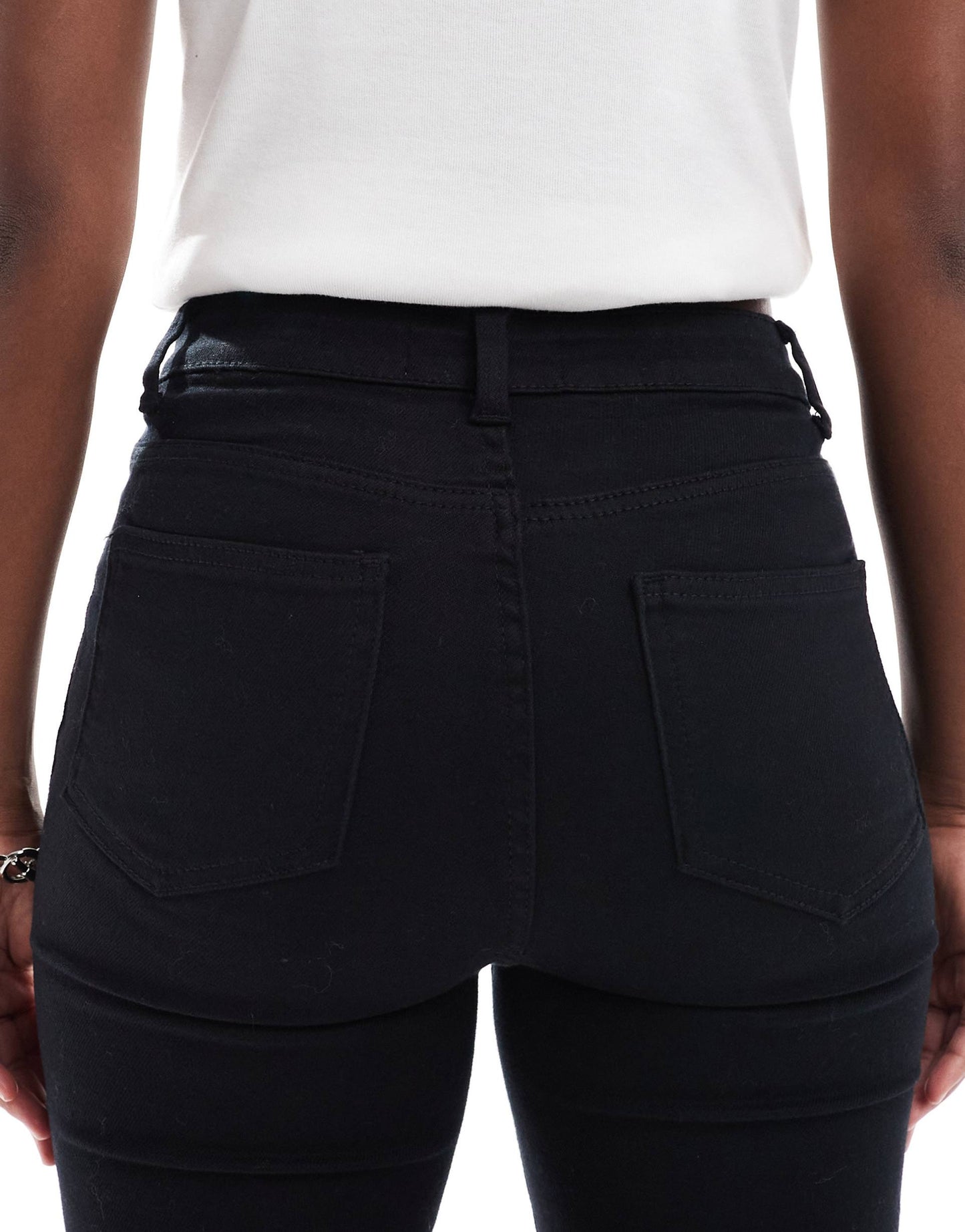 Skinny Jean in Black – Stretchable Slim Fit Denim for Men in Pakistan | DENIMS