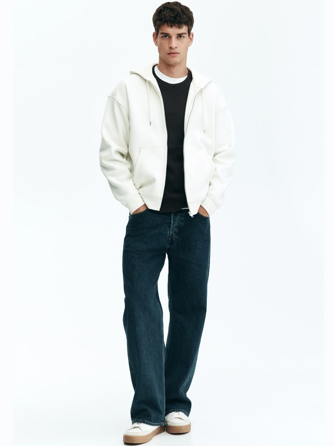 Loose Fit Zip-Through Hoodie – Men’s Zipper Hoodies in Pakistan | DENIMS