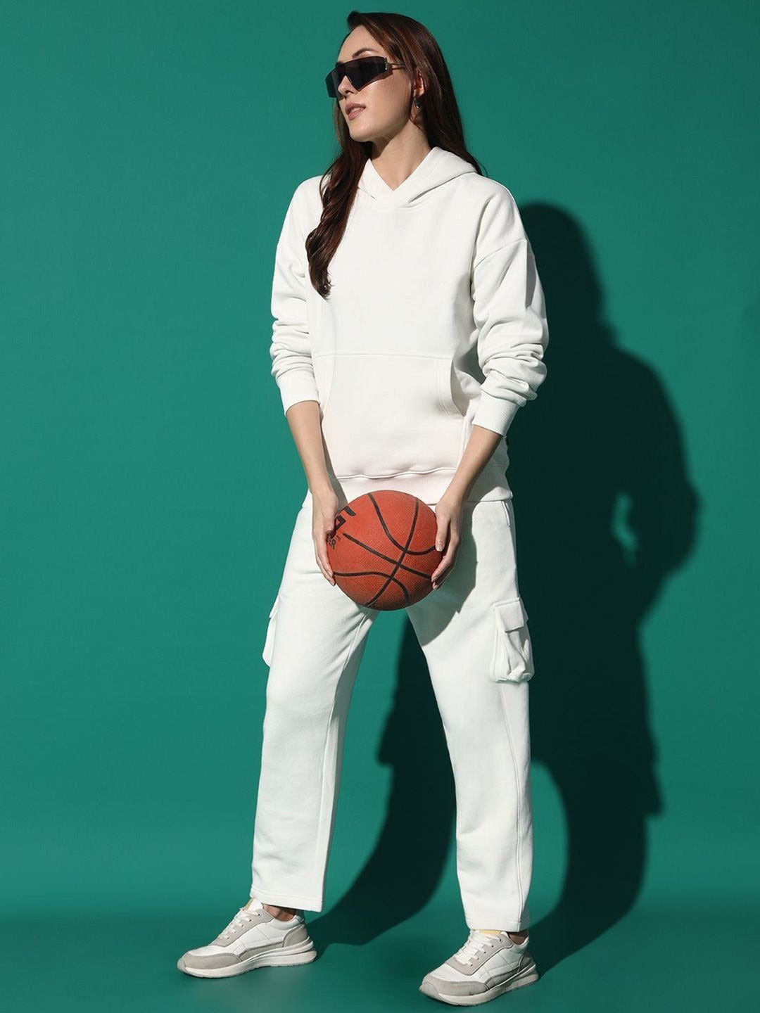 Women Anti Odour Hooded White Hoodie — Fresh & Comfortable Hoodie for Women in Pakistan