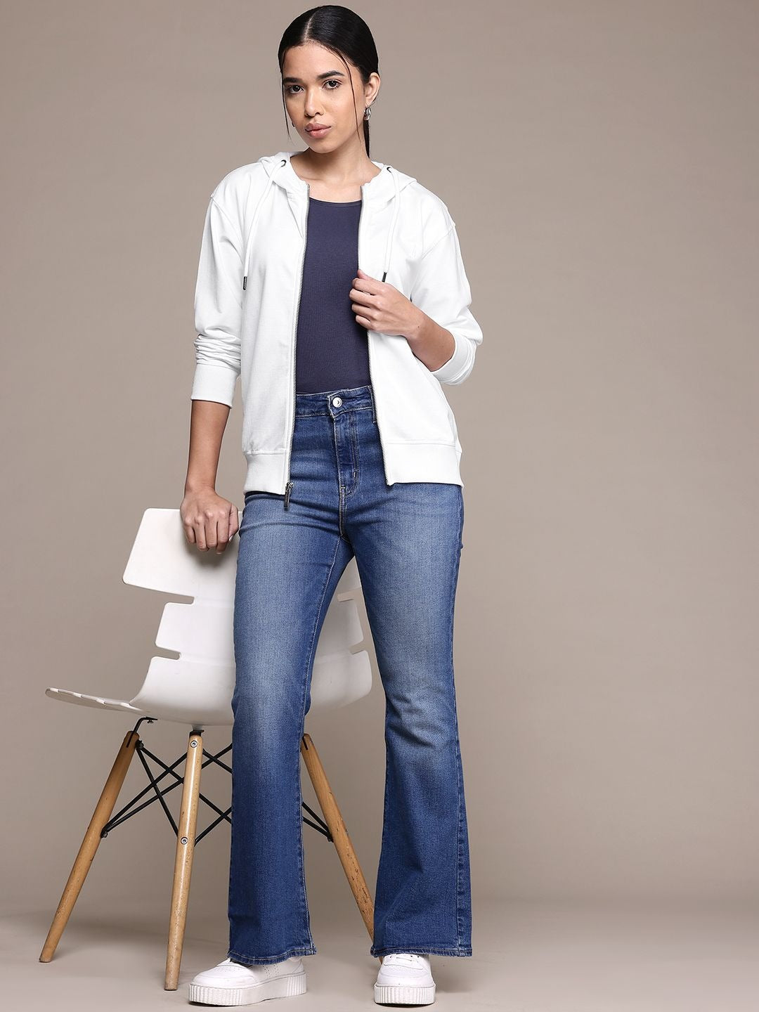 Women Drop Shoulder Sleeves Hooded White Zipper — Trendy Casual Hoodie Jacket in Pakistan