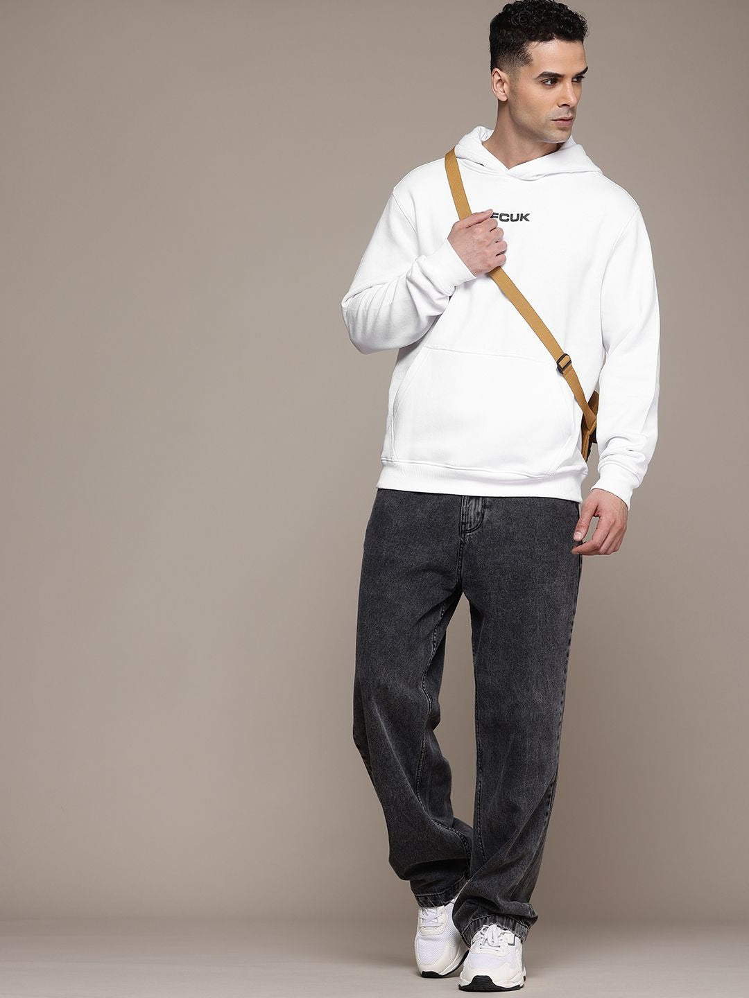 Hooded Sweatshirt for Men – Comfortable Cotton Pullover Hoodie in Pakistan | DENIMS