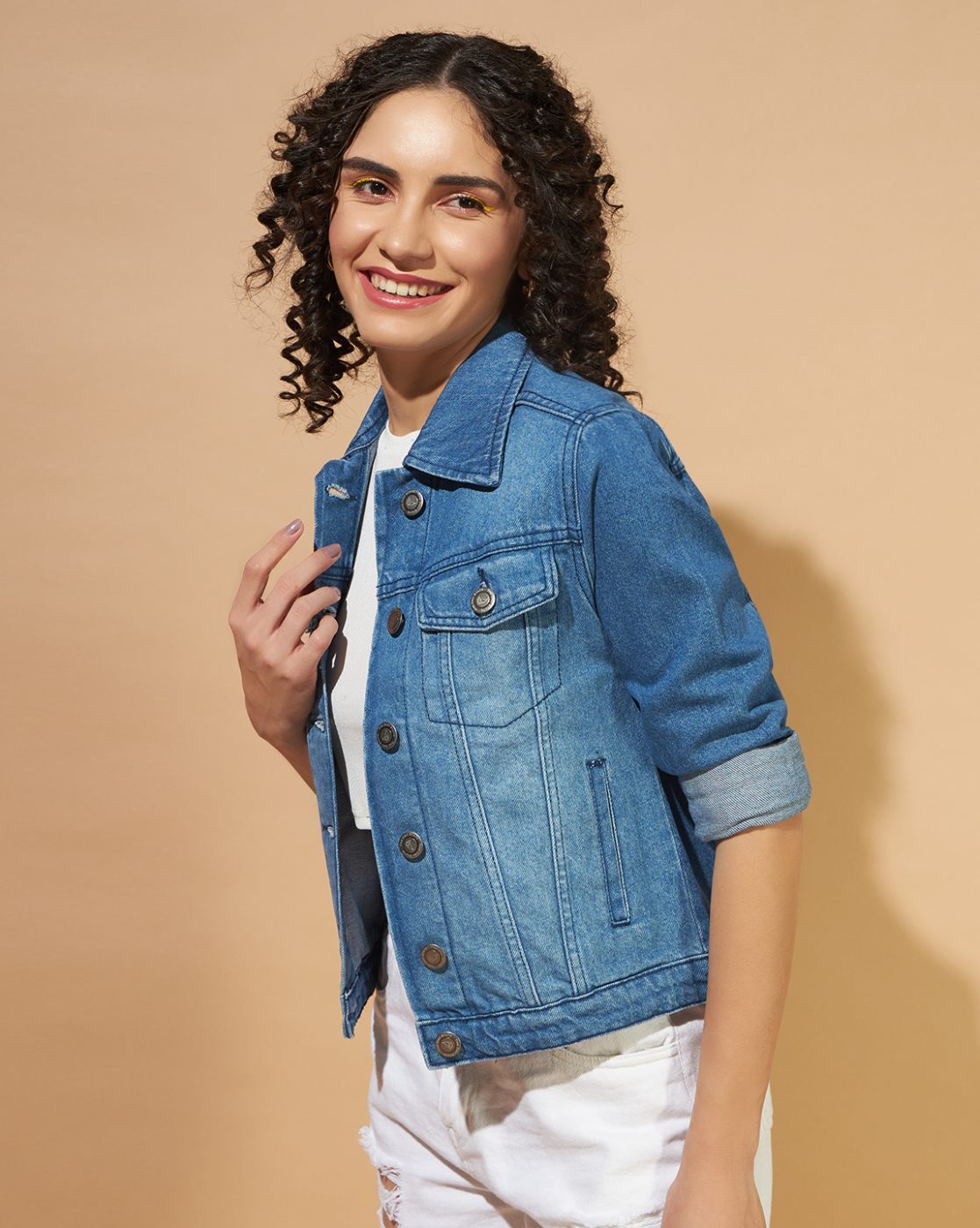 Women’s Light Blue Denim Jacket – Classic Elegance for Every Occasion