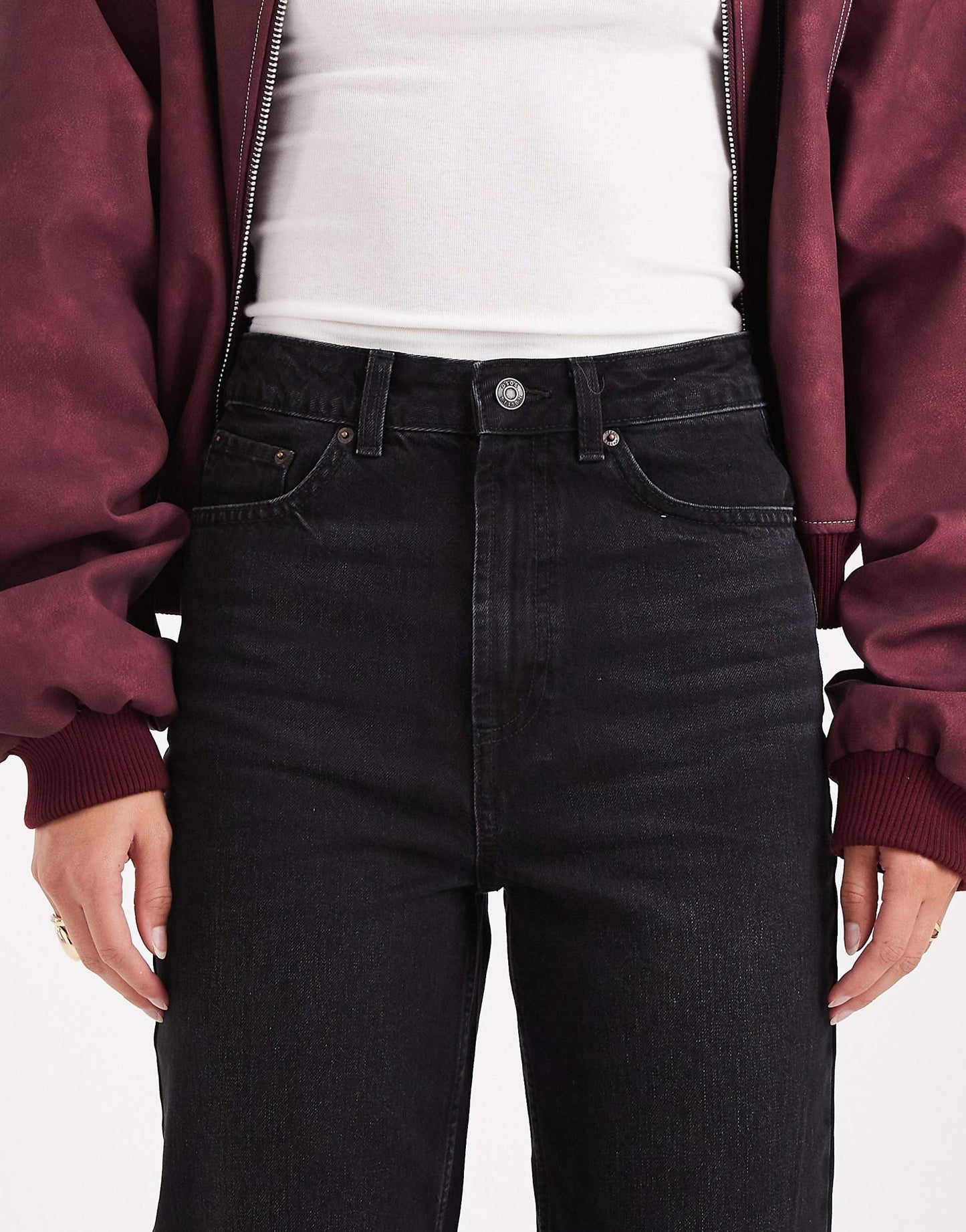 Slim Mom Jeans in Black – Trendy High-Waist Denim for Women in Pakistan | DENIMS