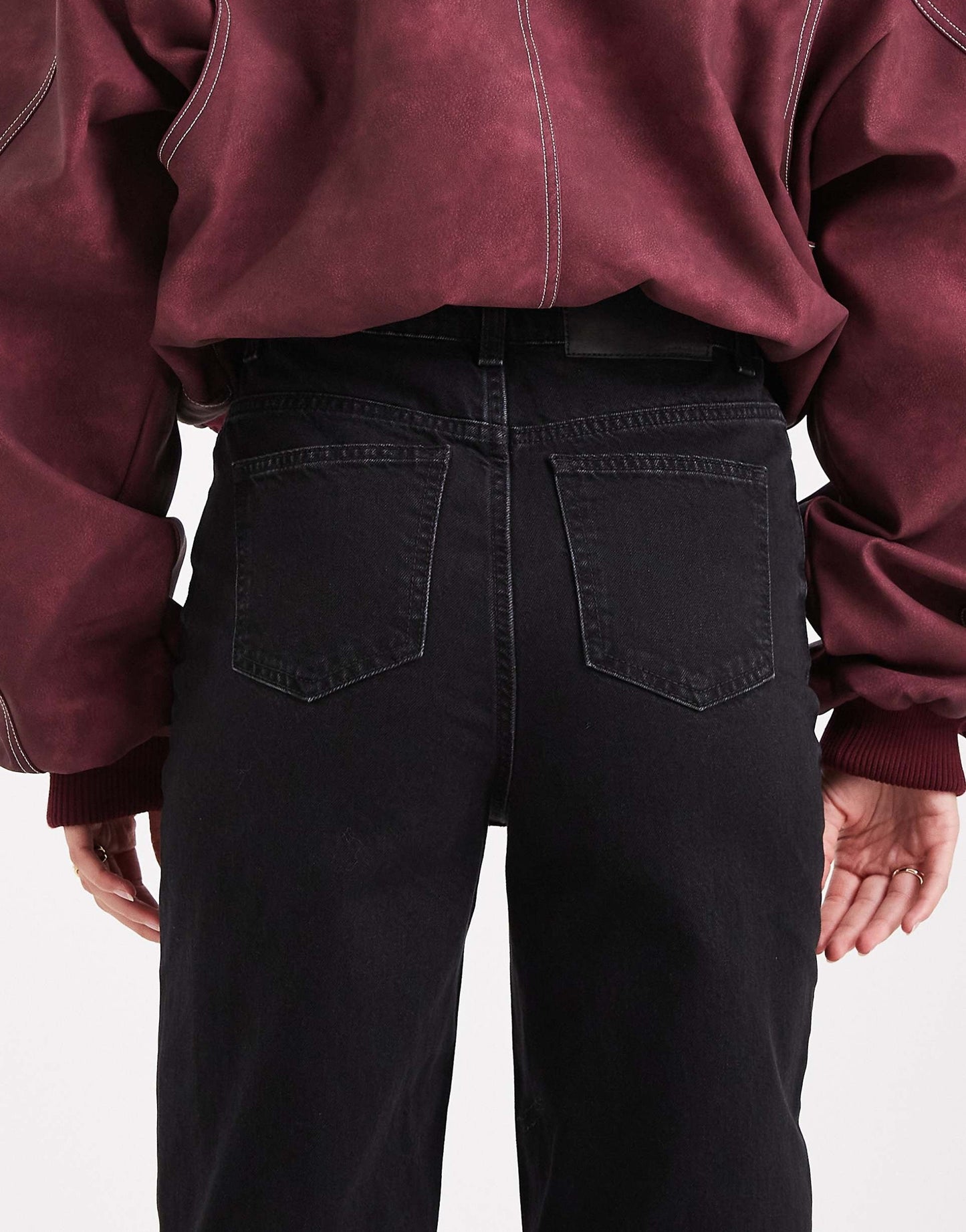 Slim Mom Jeans in Black – Trendy High-Waist Denim for Women in Pakistan | DENIMS