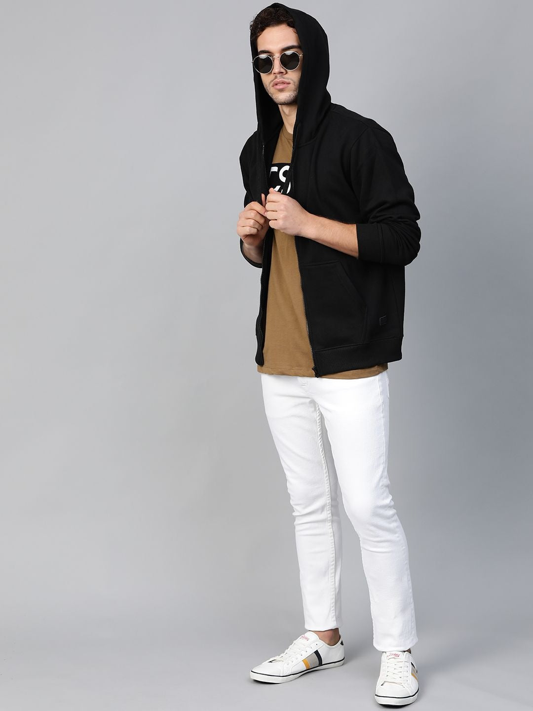 Men Black Solid Hooded Sweatshirt – Cotton Fleece Pullover Hoodie for Men in Pakistan | DENIMS