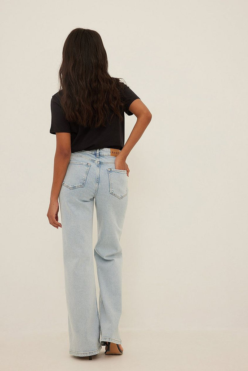 Relaxed Bootcut Fit Jeans - DENIMS 