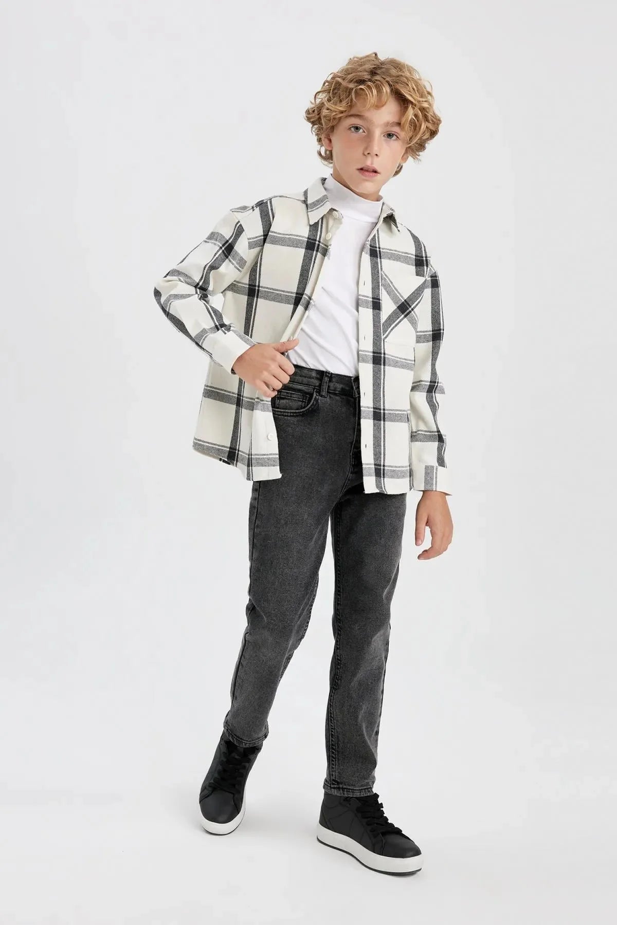 Boy Carrot Fit Jeans Trousers - DENIMS - Boys Jeans - 